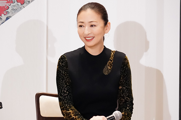 松雪泰子